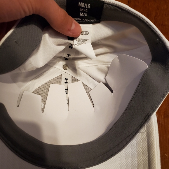 NWT Under Armour Men's Hat - Picture 5 of 6